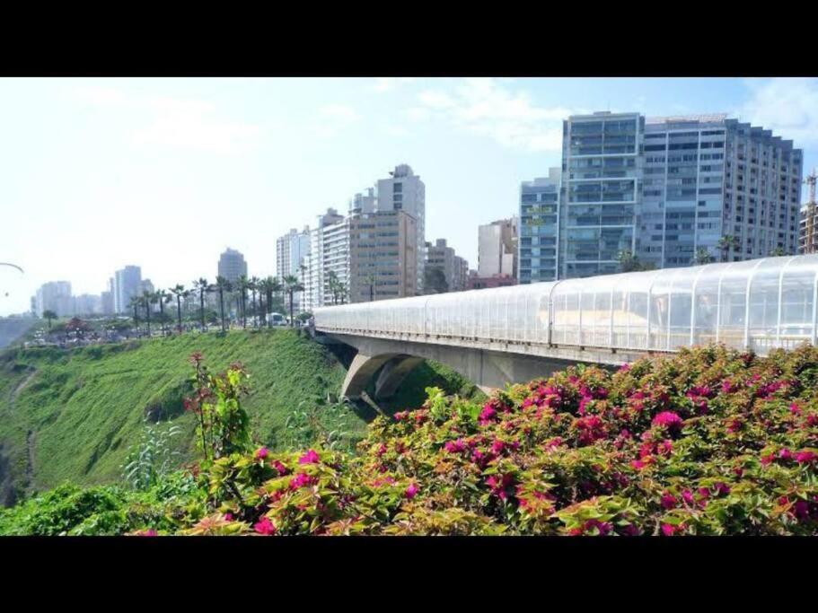 Centric Apartments In Miraflores • Key Locations • リマ エクステリア 写真